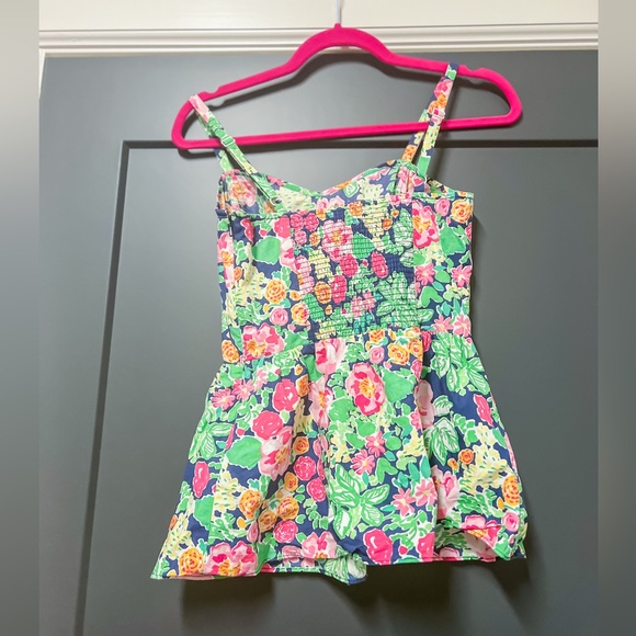 Lilly Pulitzer peplum top. Size 2 - Picture 3 of 4